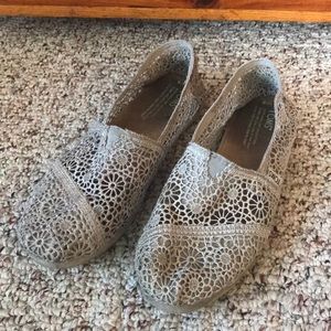 Crochet Grey Toms